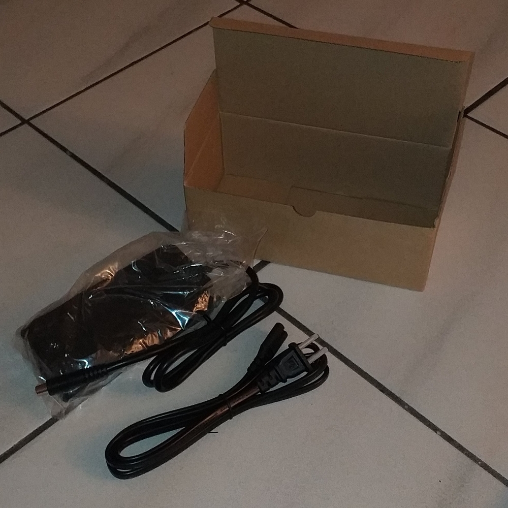 Universal MDA charger